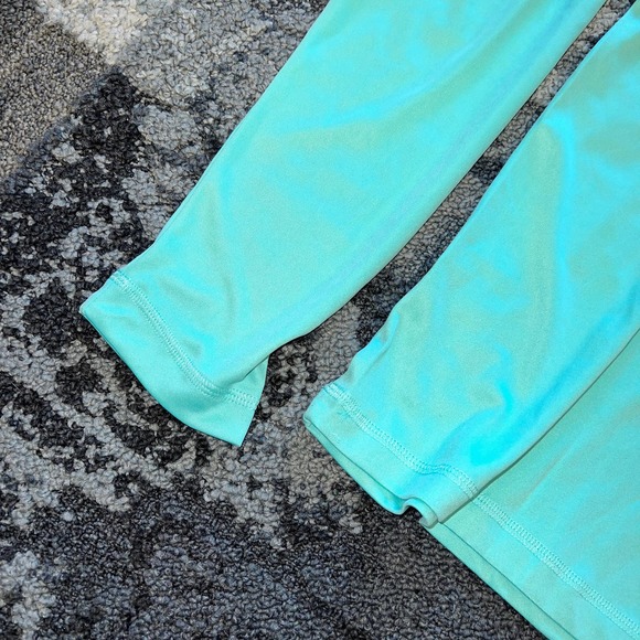 Tailor Vintage Quick Dry Pool Blue Activewear Shirt NEW Med - Picture 3 of 5